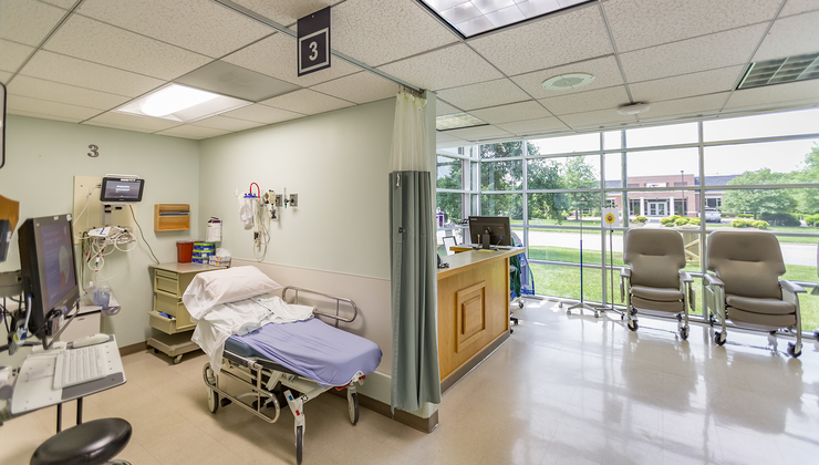 Another view of our pre-operative area. Our facility also features eight operating rooms, along with a five-bed recovery care center for patients who may require an overnight stay.